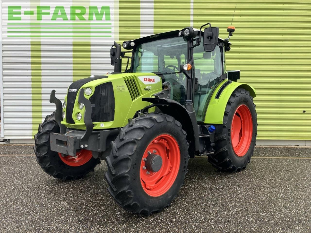 Traktor typu CLAAS arion 420 tb + fl 100, Gebrauchtmaschine w AILLAS (33 - GIRONDE) (Zdjęcie 1)