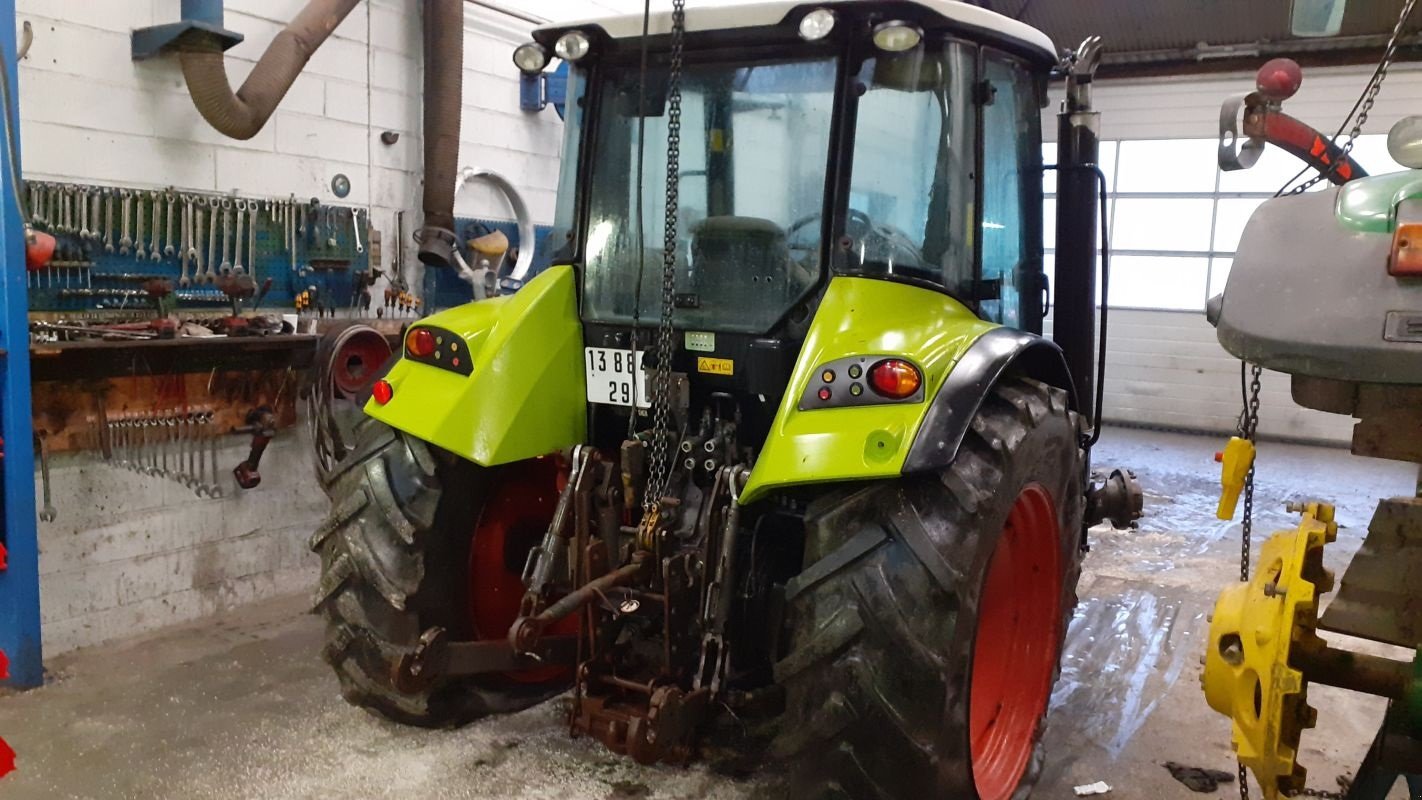 Traktor des Typs CLAAS Arion 420, Gebrauchtmaschine in Viborg (Bild 3)