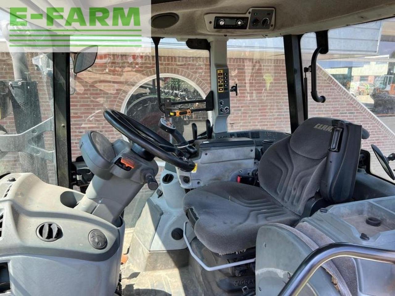 Traktor del tipo CLAAS arion 420, Gebrauchtmaschine en ag BROEKLAND (Imagen 12)