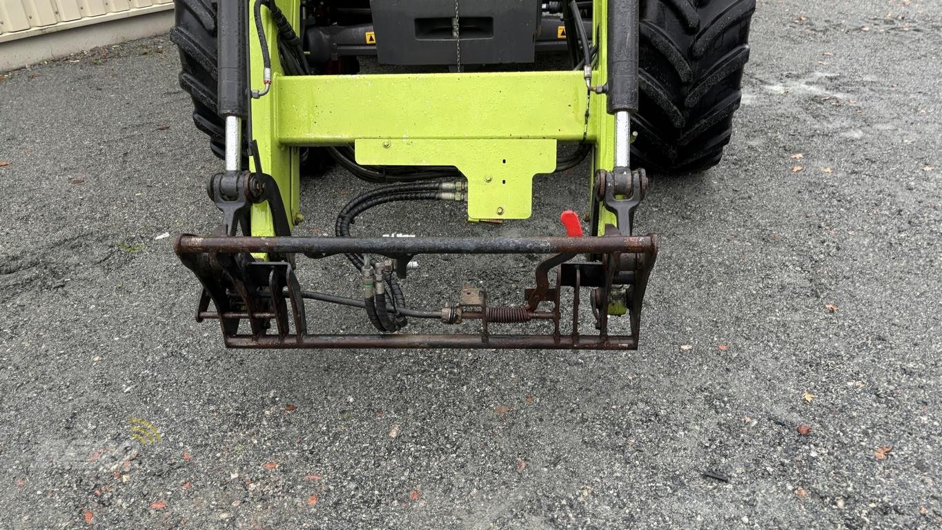 Traktor a típus CLAAS Arion 420, Gebrauchtmaschine ekkor: Aurich (Kép 30)