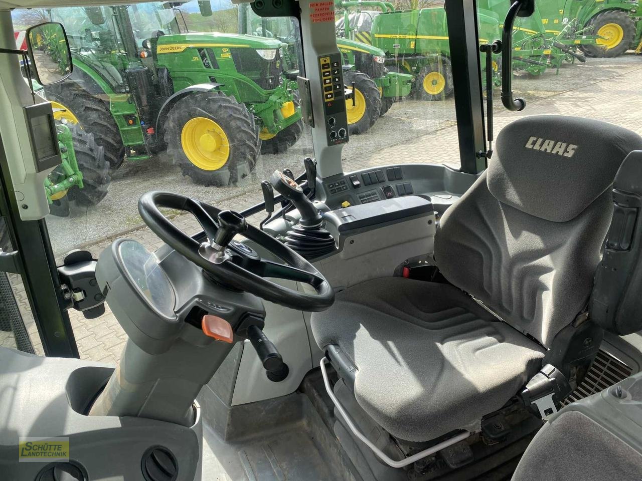 Traktor a típus CLAAS Arion 420, Gebrauchtmaschine ekkor: Marsberg-Giershagen (Kép 8)