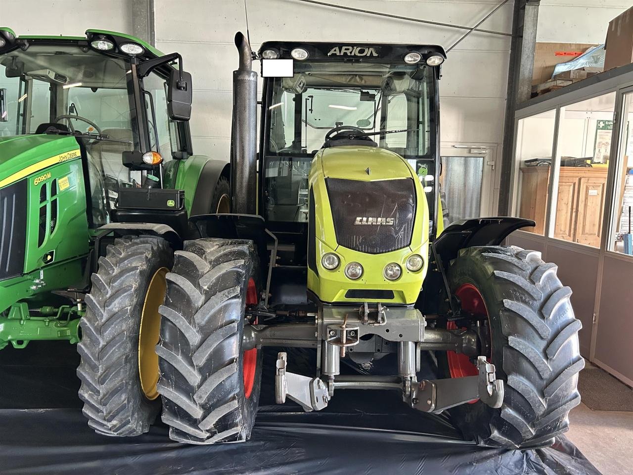 Traktor of the type CLAAS Arion 420, Gebrauchtmaschine in Niederkirchen (Picture 2)