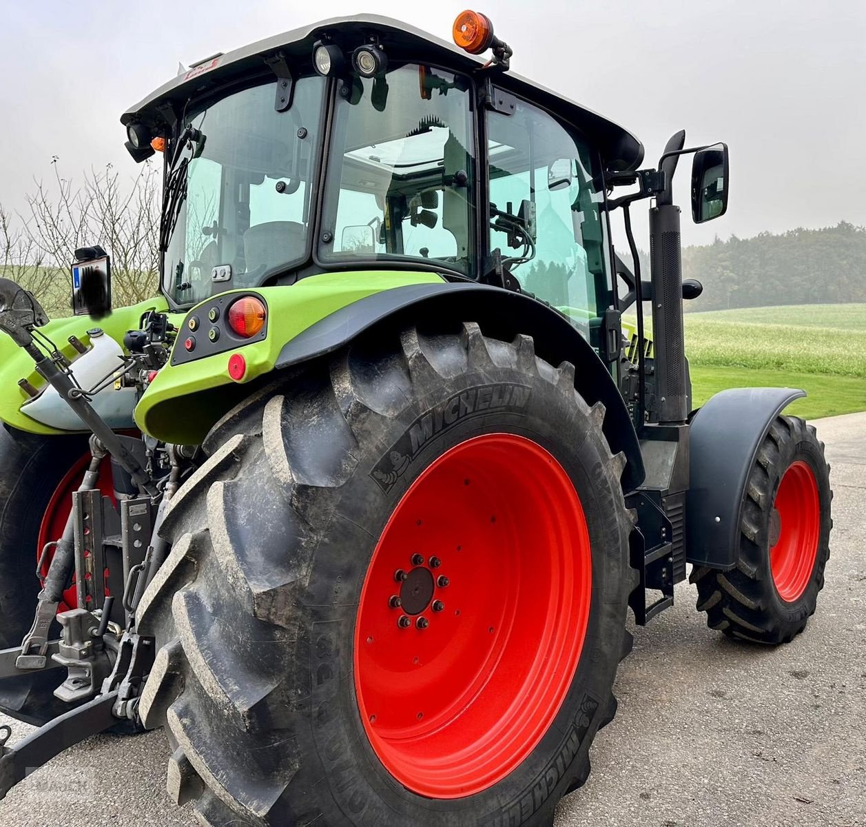 Traktor du type CLAAS Arion 420, Gebrauchtmaschine en Burgkirchen (Photo 4)