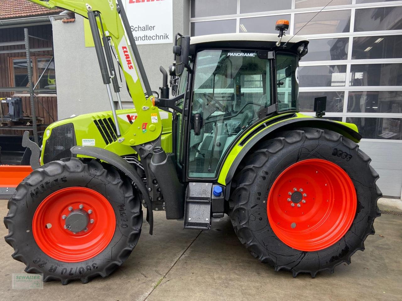 Traktor van het type CLAAS ARION 420CIS Panoramic m. FL, Klima, Neumaschine in Geiselhöring (Foto 2)