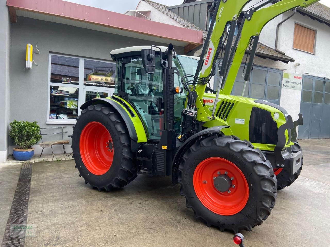 Traktor of the type CLAAS ARION 420CIS Panoramic m. FL, Klima, Neumaschine in Geiselhöring (Picture 3)