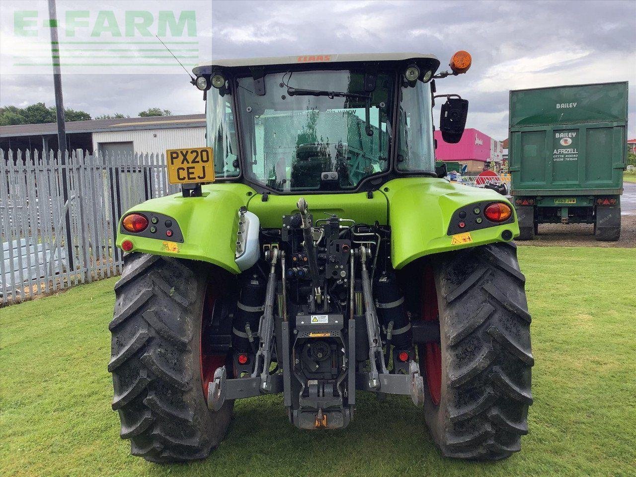 Traktor от тип CLAAS ARION 420CLAS, Gebrauchtmaschine в CARLISLE (Снимка 2)