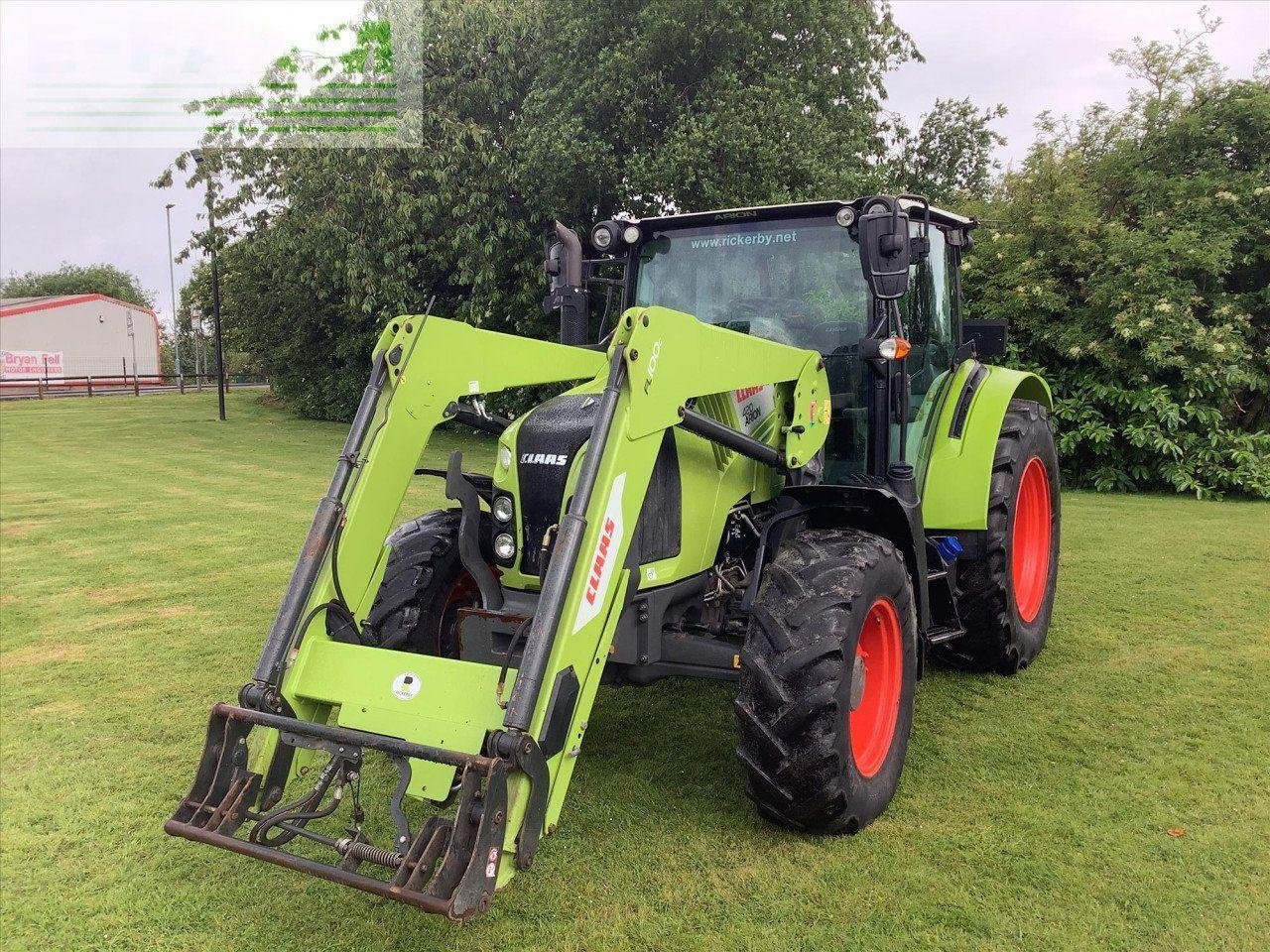 Traktor от тип CLAAS ARION 420CLAS, Gebrauchtmaschine в CARLISLE (Снимка 4)