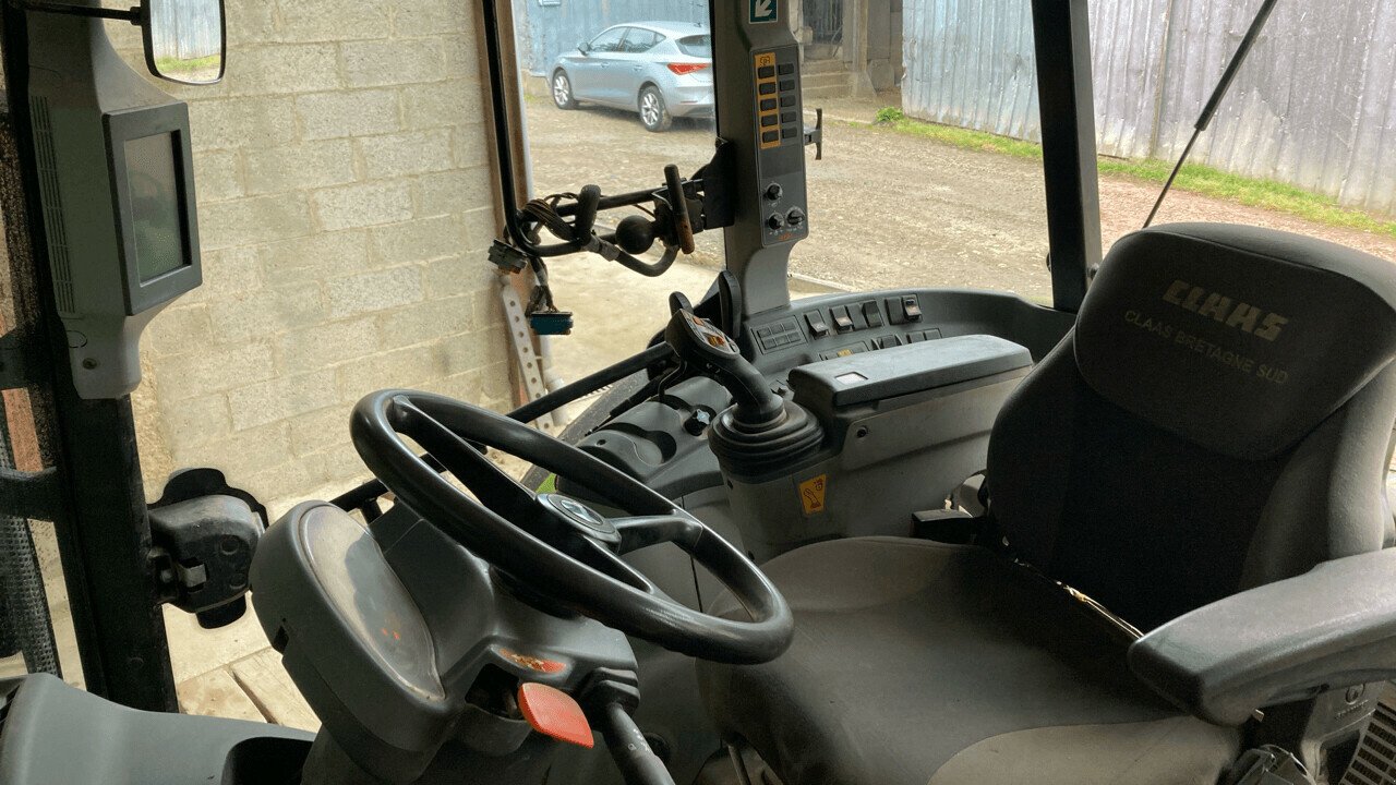 Traktor typu CLAAS ARION 430 CIS +, Gebrauchtmaschine v PONTIVY (Obrázok 11)