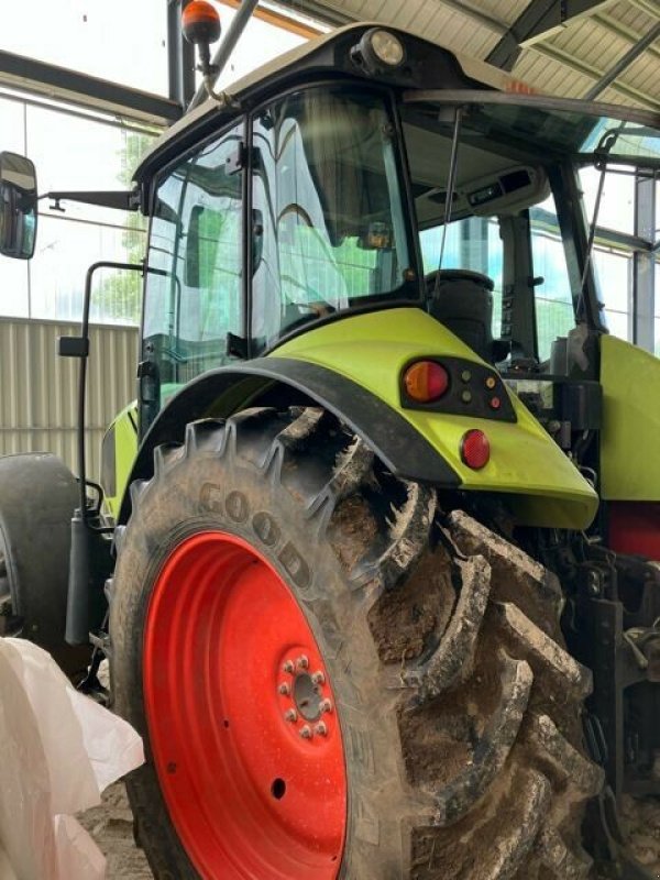 Traktor типа CLAAS ARION 430 CIS, Gebrauchtmaschine в Hauteroche (Фотография 4)