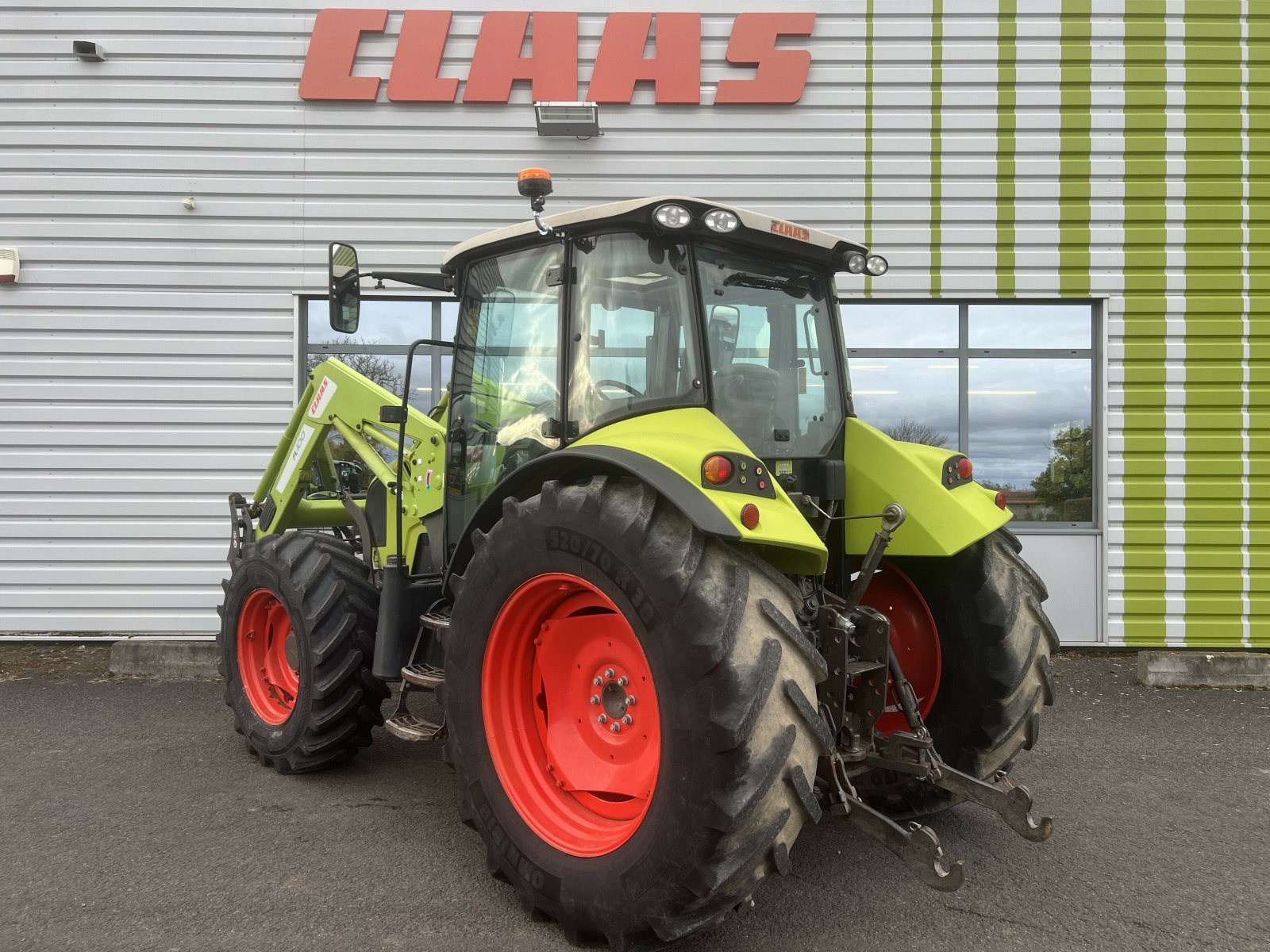 Traktor des Typs CLAAS ARION 430 FL100, Gebrauchtmaschine in Gannat (Bild 5)