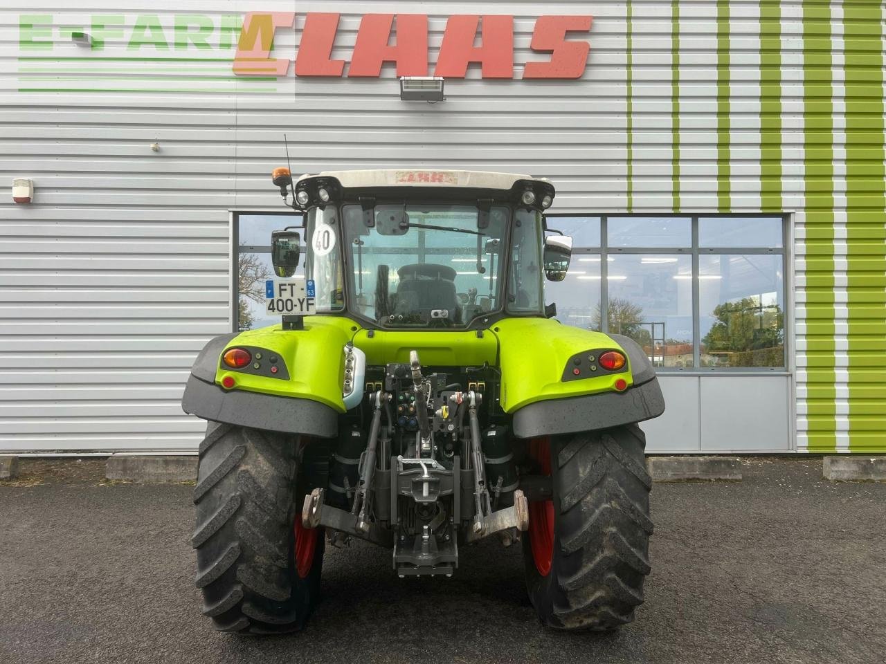 Traktor от тип CLAAS arion 430 sur mesure, Gebrauchtmaschine в SAULZET (Снимка 7)