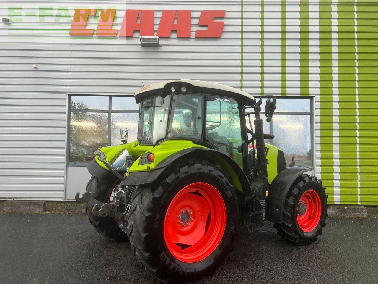 Traktor от тип CLAAS arion 430 sur mesure, Gebrauchtmaschine в SAULZET (Снимка 8)