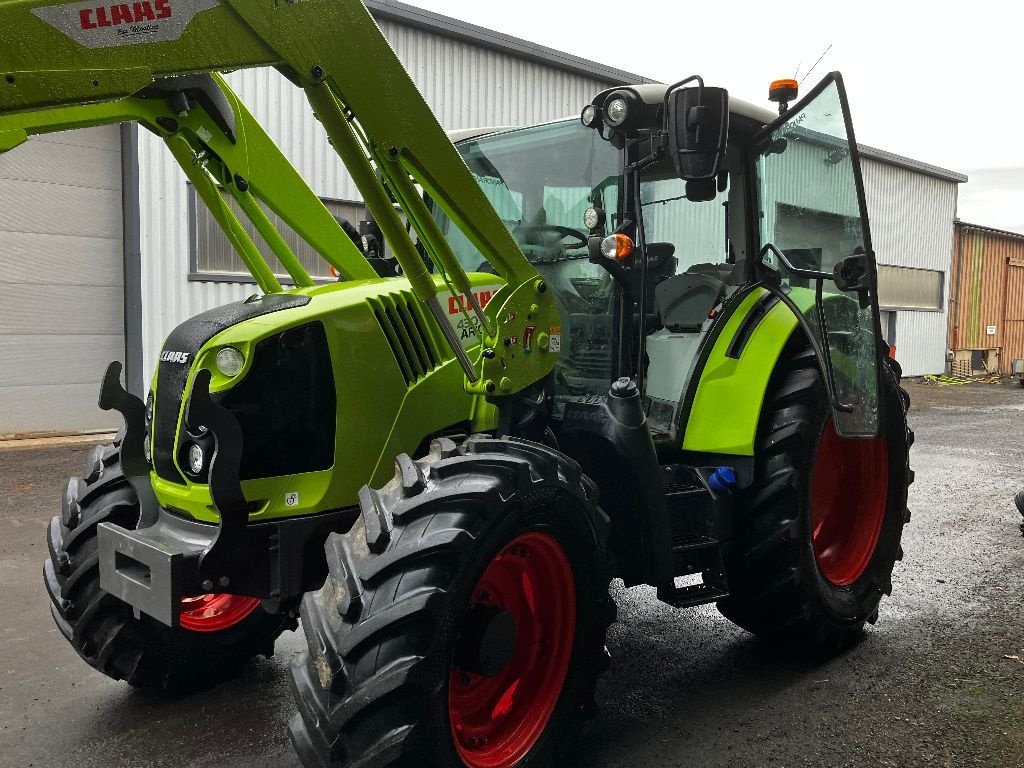 Traktor des Typs CLAAS Arion 430, Gebrauchtmaschine in SAINTE GENEVIEVE SUR AGENCE (Bild 2)