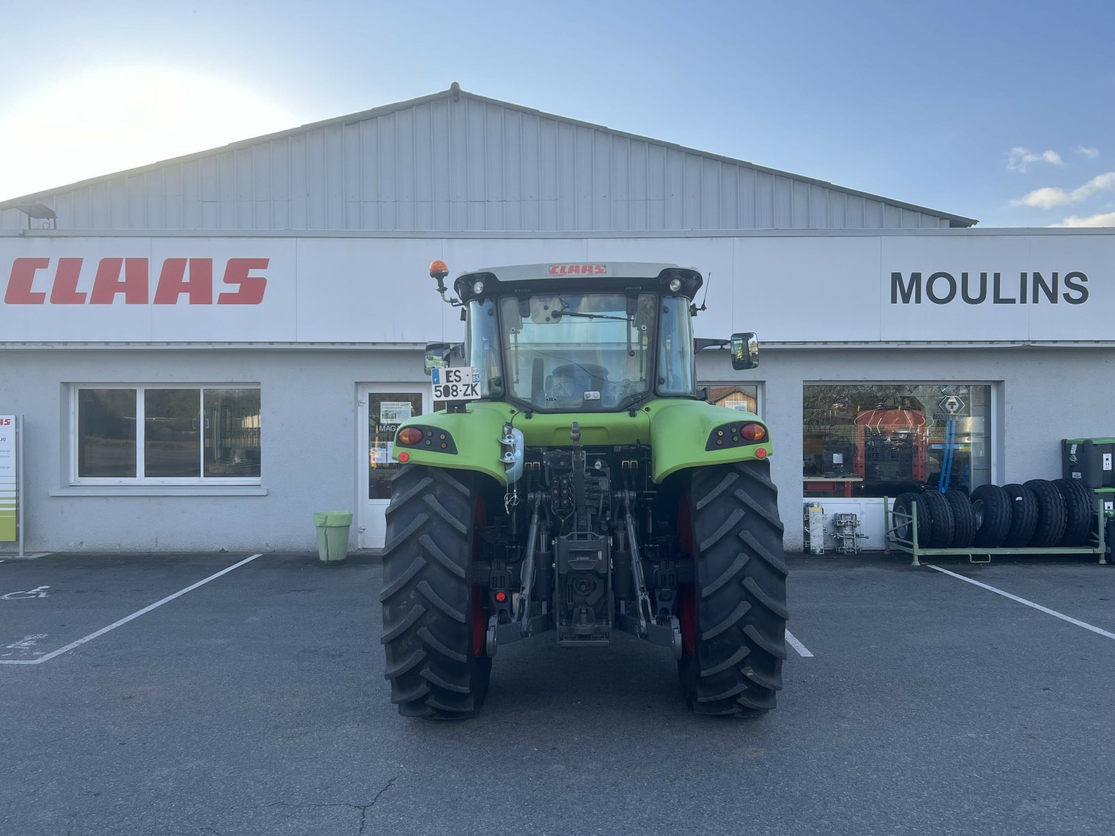 Traktor of the type CLAAS ARION 430, Gebrauchtmaschine in Moulins (Picture 4)