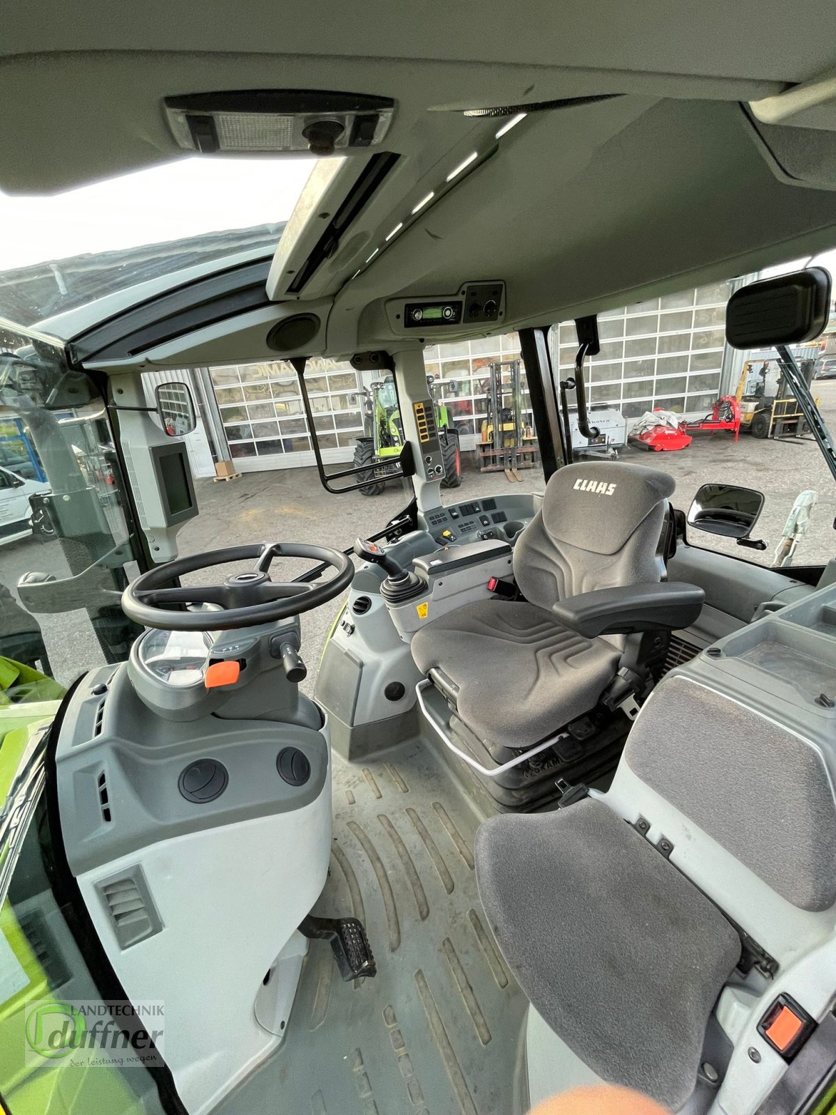 Traktor typu CLAAS Arion 440 CIS+, Gebrauchtmaschine w Münsingen (Zdjęcie 6)