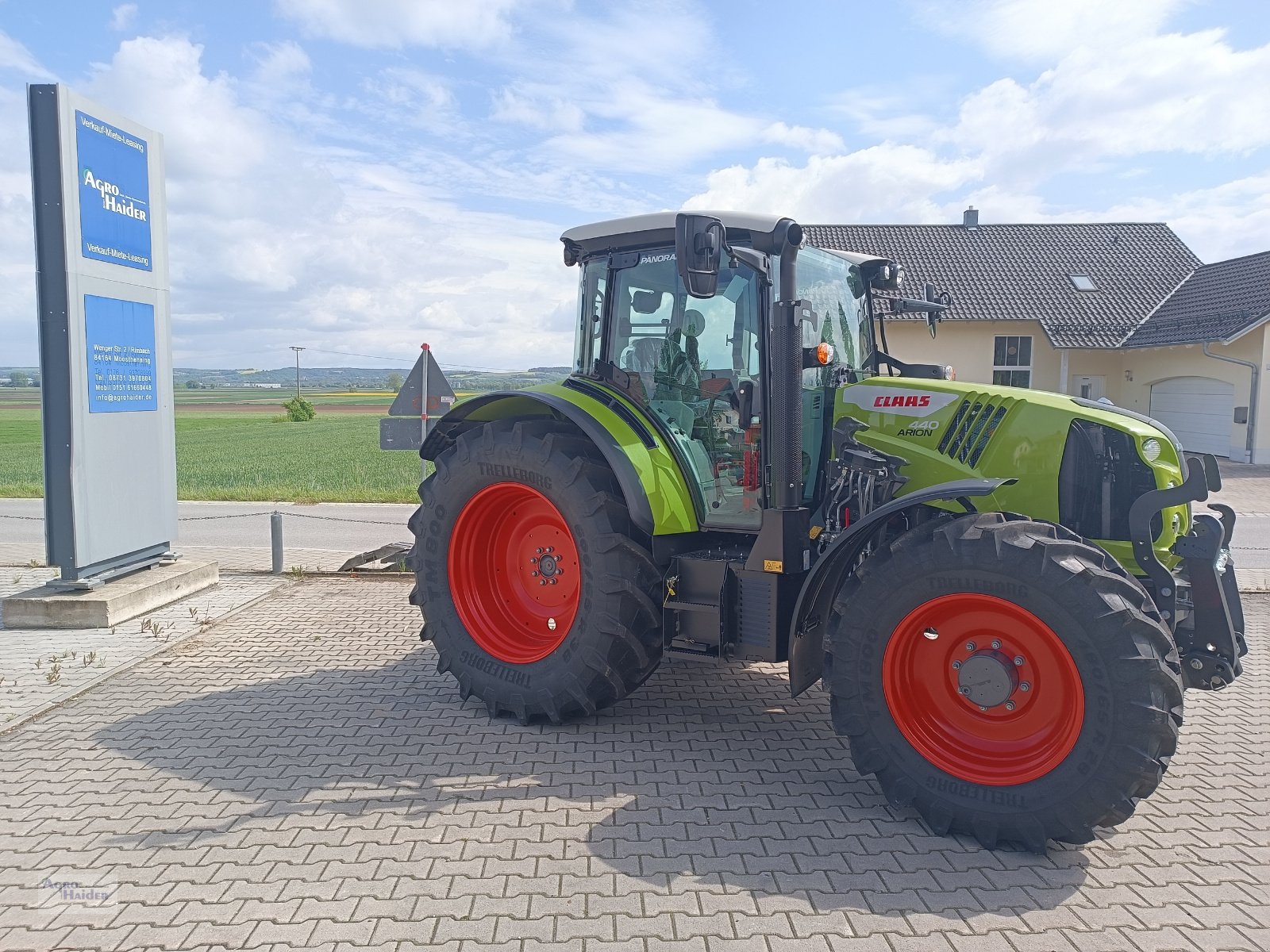 Traktor van het type CLAAS Arion 440 CIS, Gebrauchtmaschine in Moosthenning (Foto 8)