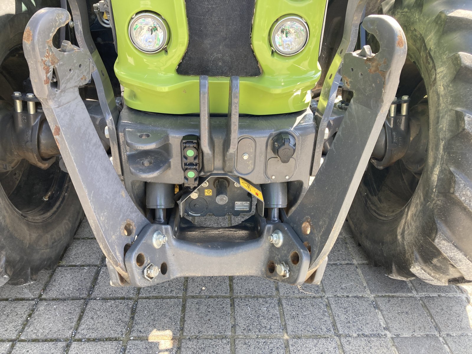 Traktor des Typs CLAAS Arion 440 CIS, Gebrauchtmaschine in Wülfershausen an der Saale (Bild 5)