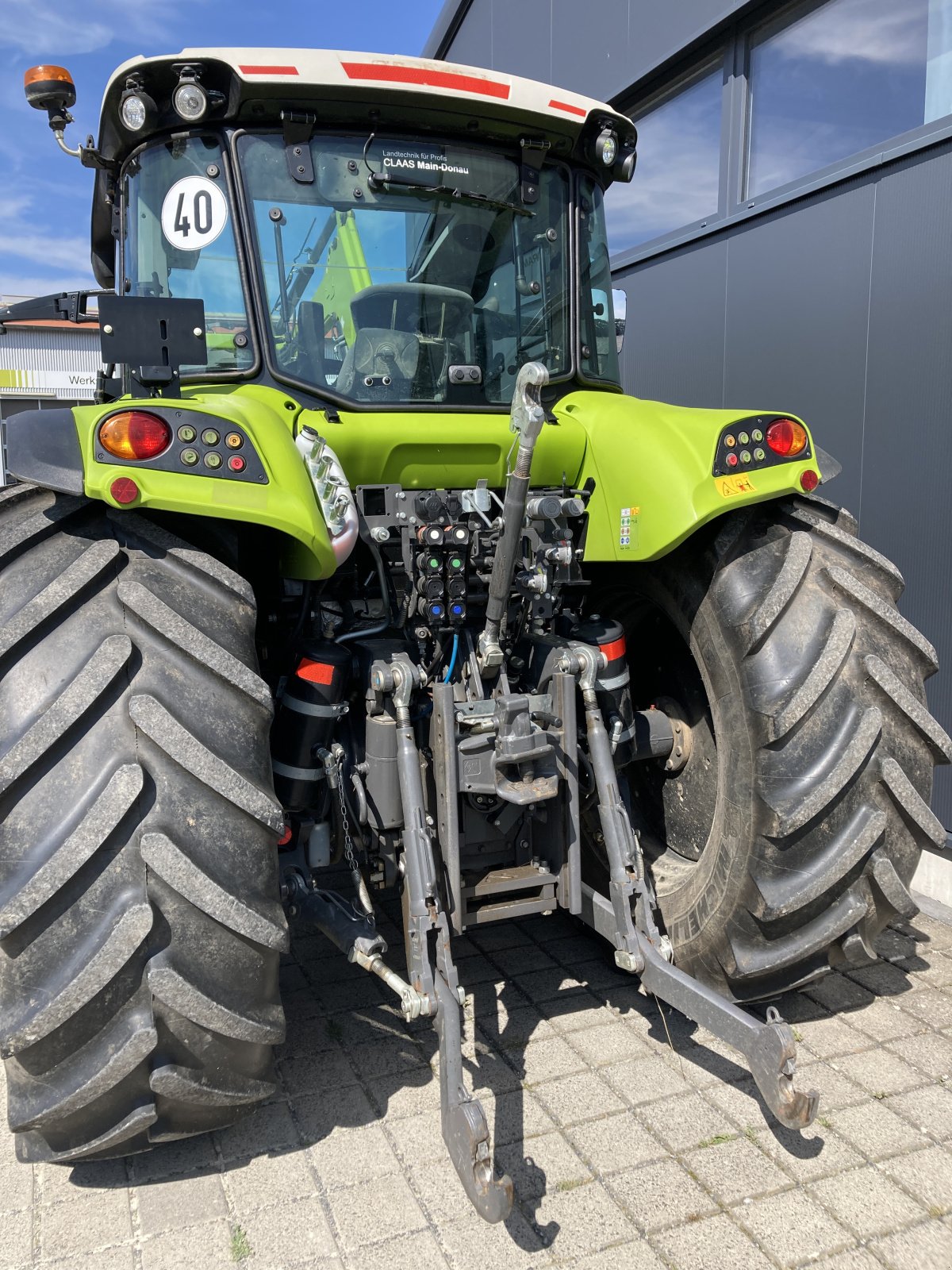 Traktor des Typs CLAAS Arion 440 CIS, Gebrauchtmaschine in Wülfershausen an der Saale (Bild 9)