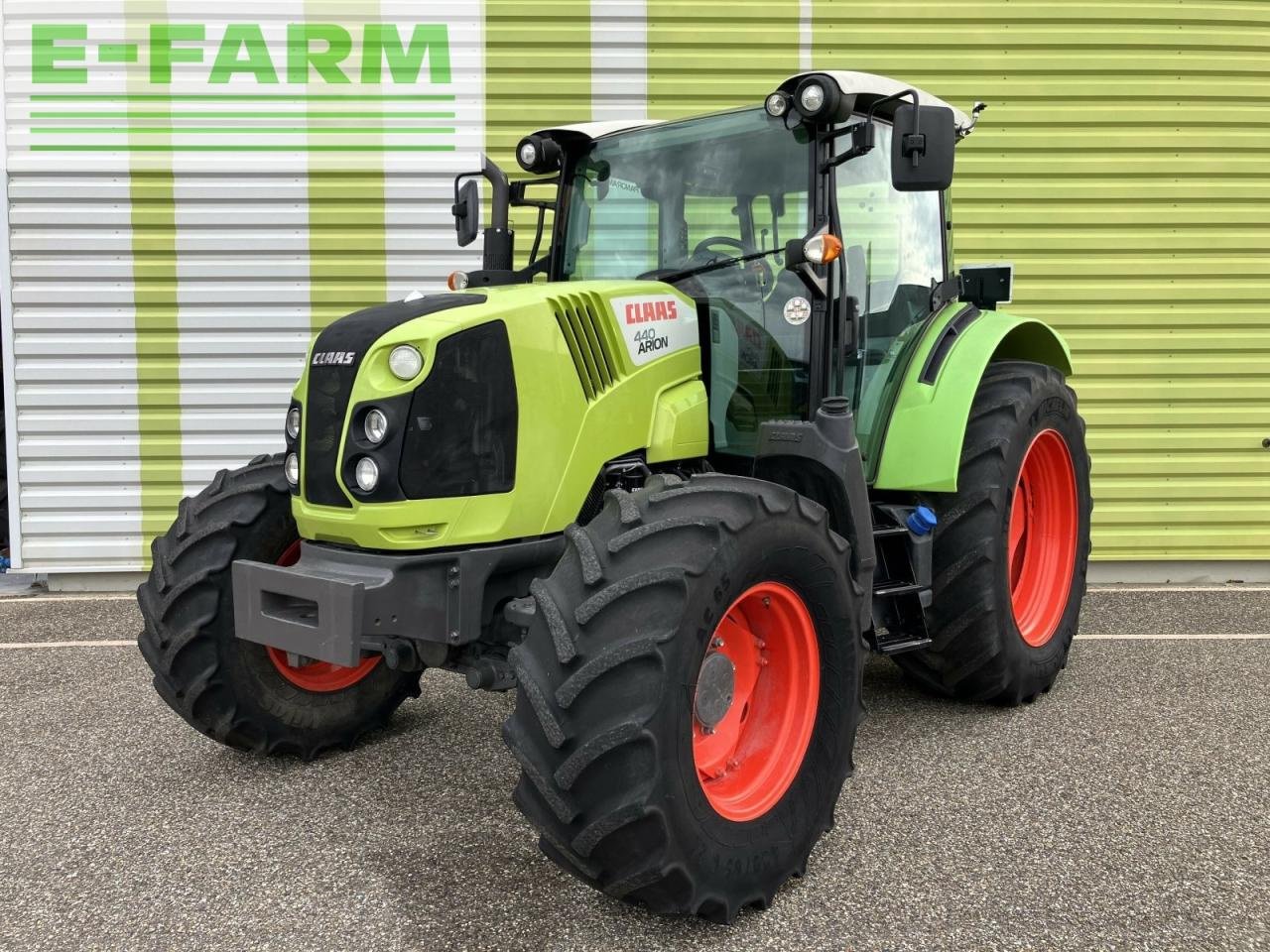 Traktor του τύπου CLAAS arion 440 proactiv, Gebrauchtmaschine σε AILLAS (33 - GIRONDE) (Φωτογραφία 1)