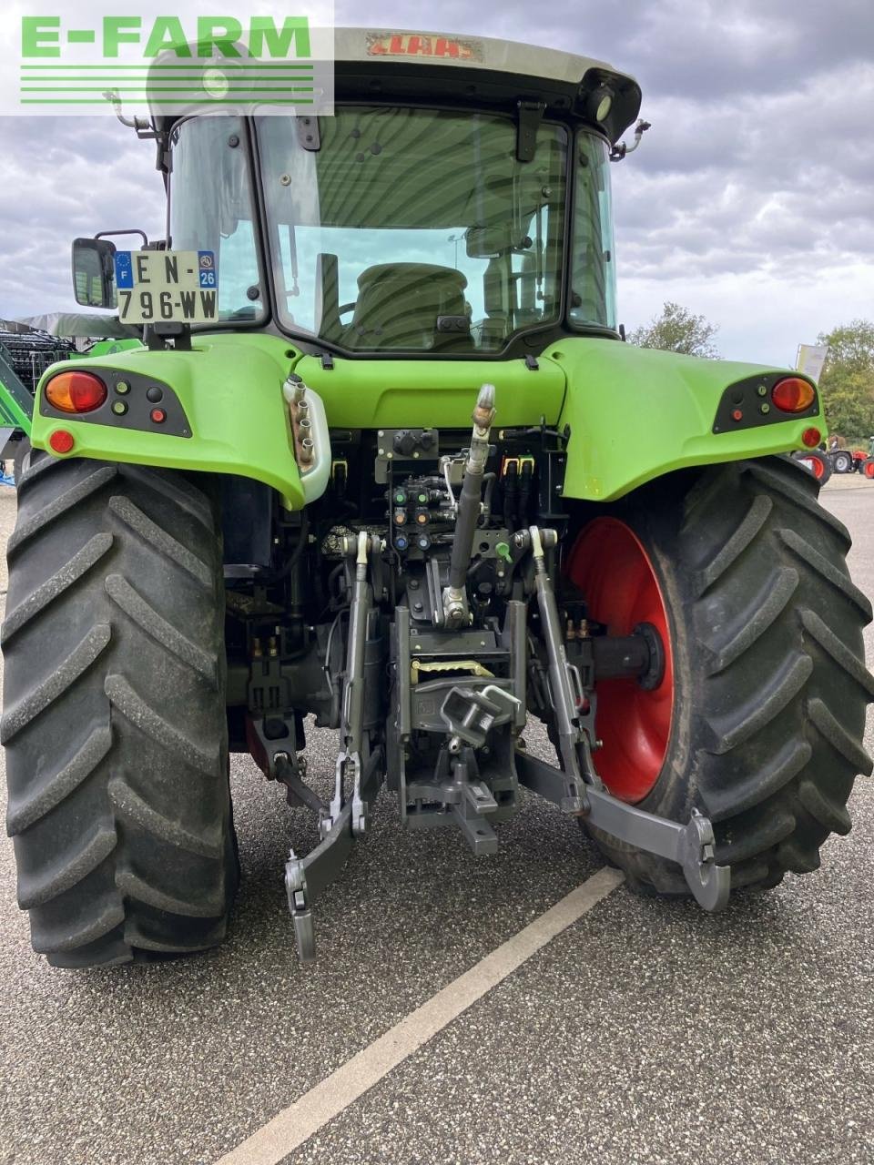 Traktor typu CLAAS arion 440 proactiv, Gebrauchtmaschine w AILLAS (33 - GIRONDE) (Zdjęcie 4)