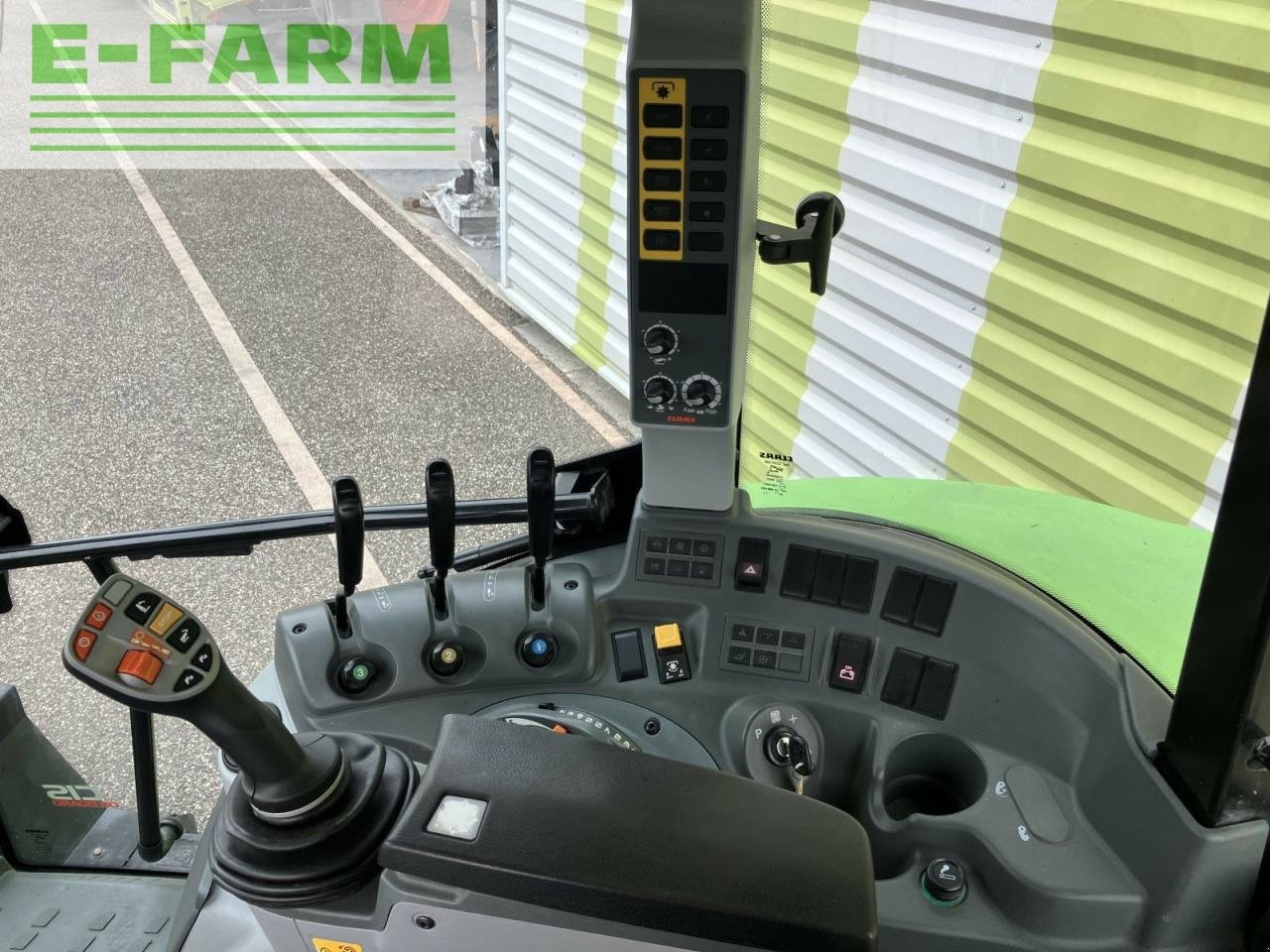 Traktor del tipo CLAAS arion 440 proactiv, Gebrauchtmaschine en AILLAS (33 - GIRONDE) (Imagen 8)