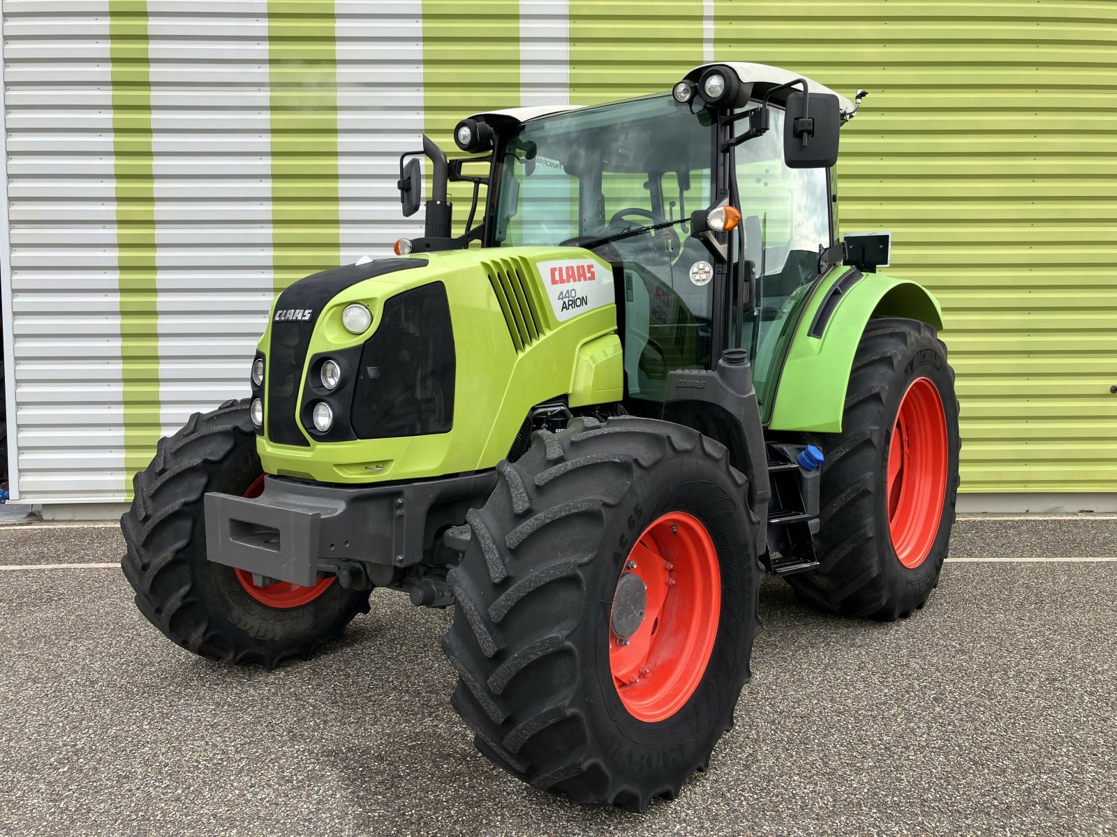 Traktor typu CLAAS ARION 440 PROACTIV, Gebrauchtmaschine v ailias (Obrázek 1)