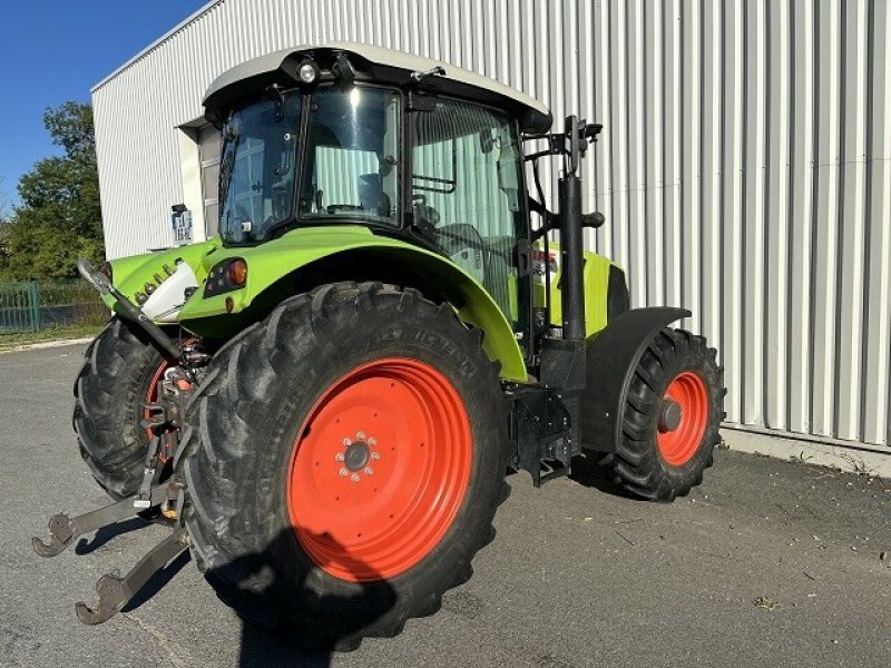 Traktor du type CLAAS ARION 440 T4F, Gebrauchtmaschine en Paray-le-monial (Photo 3)