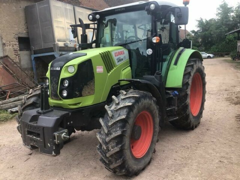 Traktor of the type CLAAS ARION 440 T4F, Gebrauchtmaschine in Paray-le-monial (Picture 1)