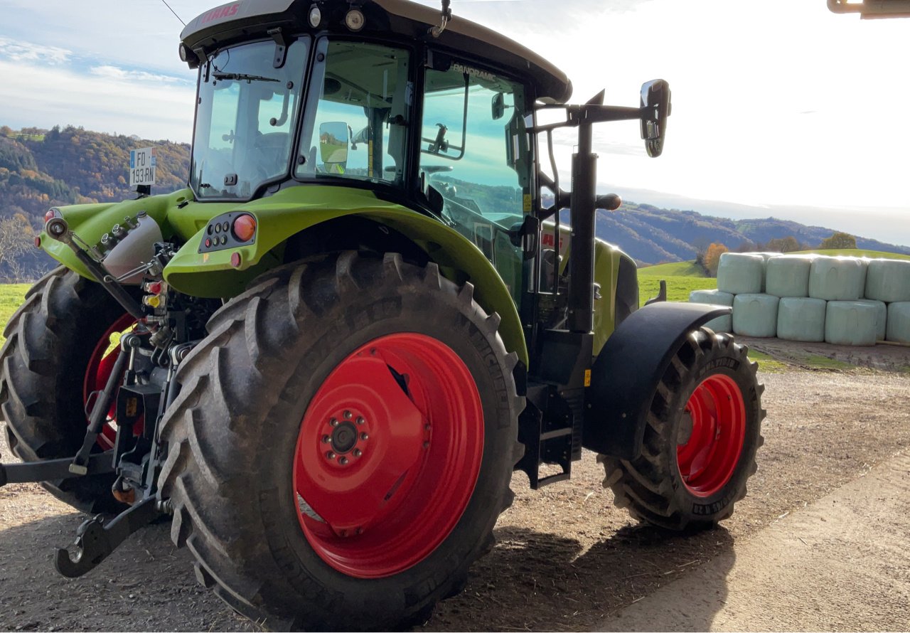 Traktor van het type CLAAS ARION 440 TOIT HAUT, Gebrauchtmaschine in MORLHON LE HAUT (Foto 3)