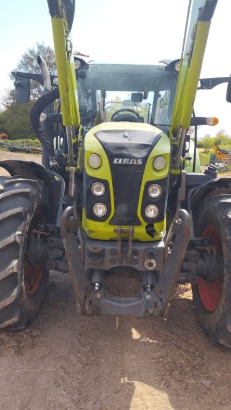 Traktor типа CLAAS ARION 440, Gebrauchtmaschine в ENNEZAT (Фотография 4)