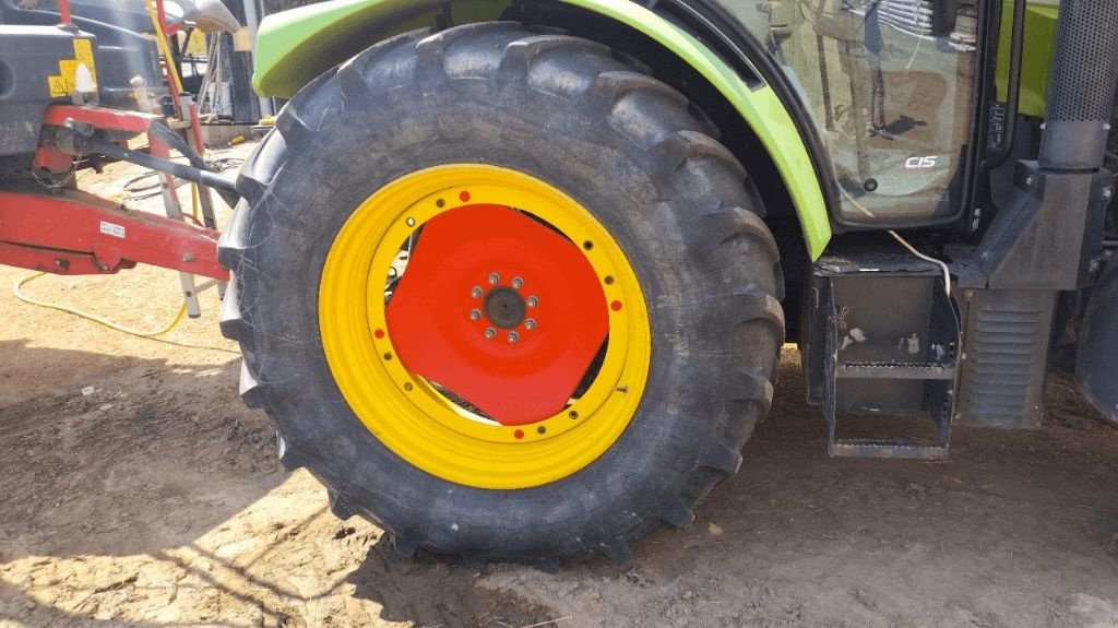 Traktor типа CLAAS ARION 440, Gebrauchtmaschine в ENNEZAT (Фотография 3)