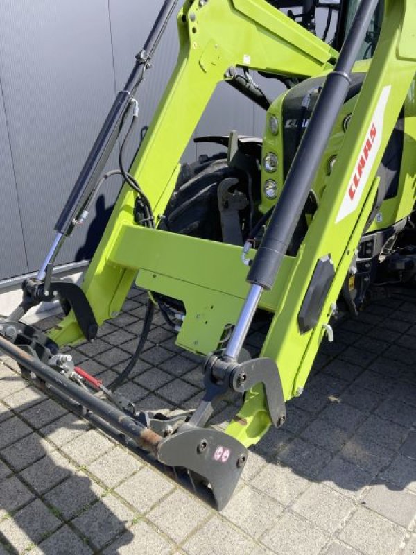 Traktor от тип CLAAS ARION 440, Gebrauchtmaschine в Wülfershausen an der Saale (Снимка 30)