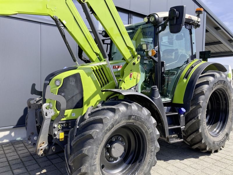 Traktor от тип CLAAS ARION 440, Gebrauchtmaschine в Wülfershausen an der Saale (Снимка 1)