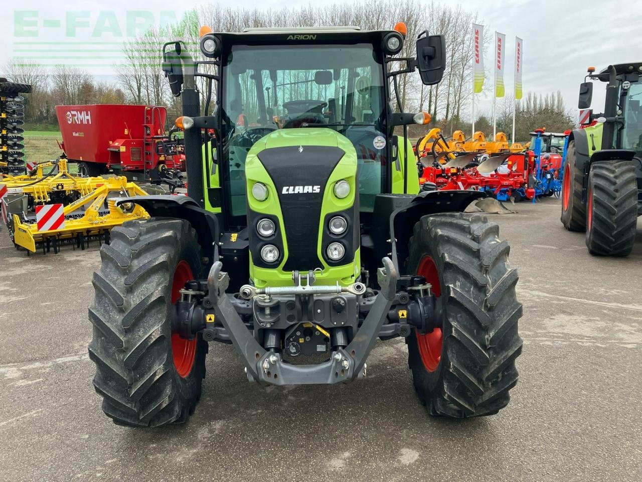 Traktor typu CLAAS arion 450 (a53/500), Gebrauchtmaschine w BLENDECQUES (Zdjęcie 4)