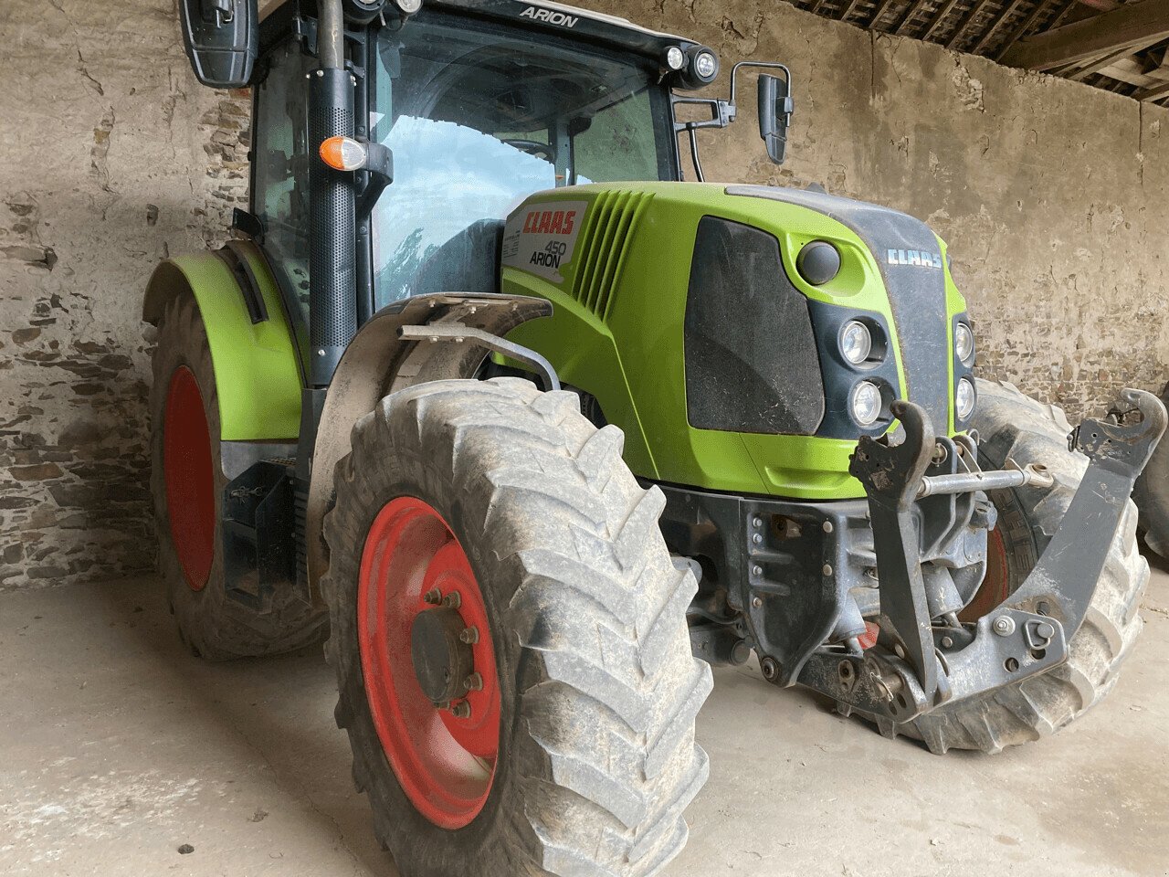 Traktor des Typs CLAAS ARION 450 ADVANCE 18, Gebrauchtmaschine in ST CLEMENT DE LA PLACE (Bild 3)