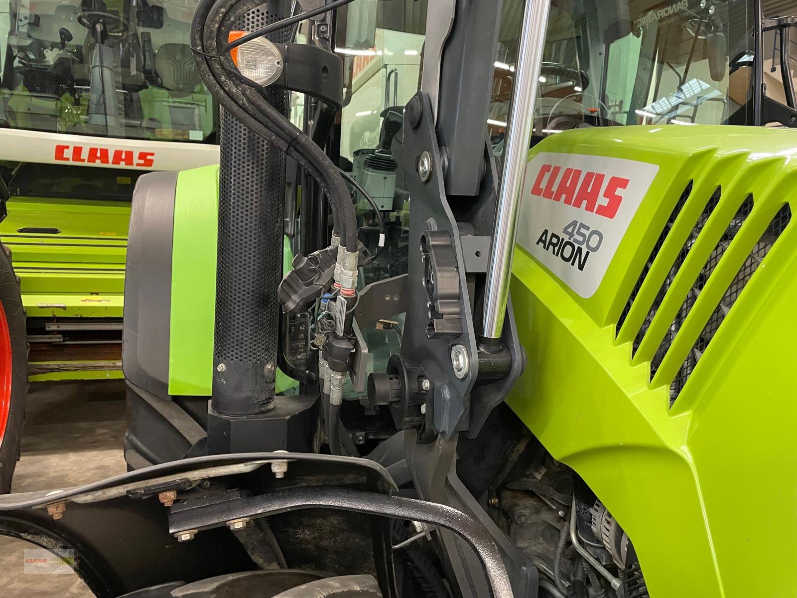 Traktor a típus CLAAS Arion 450 CIS PANORAMIC, Gebrauchtmaschine ekkor: Langenau (Kép 29)