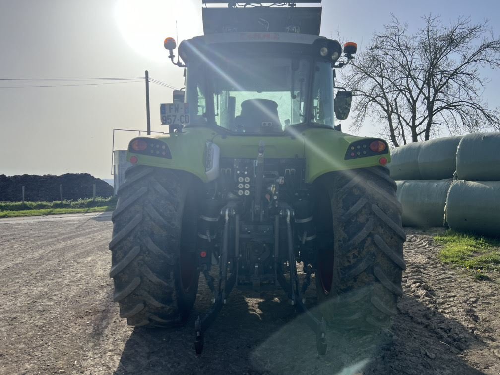 Traktor del tipo CLAAS ARION 450, Gebrauchtmaschine en Aubiet (Imagen 5)