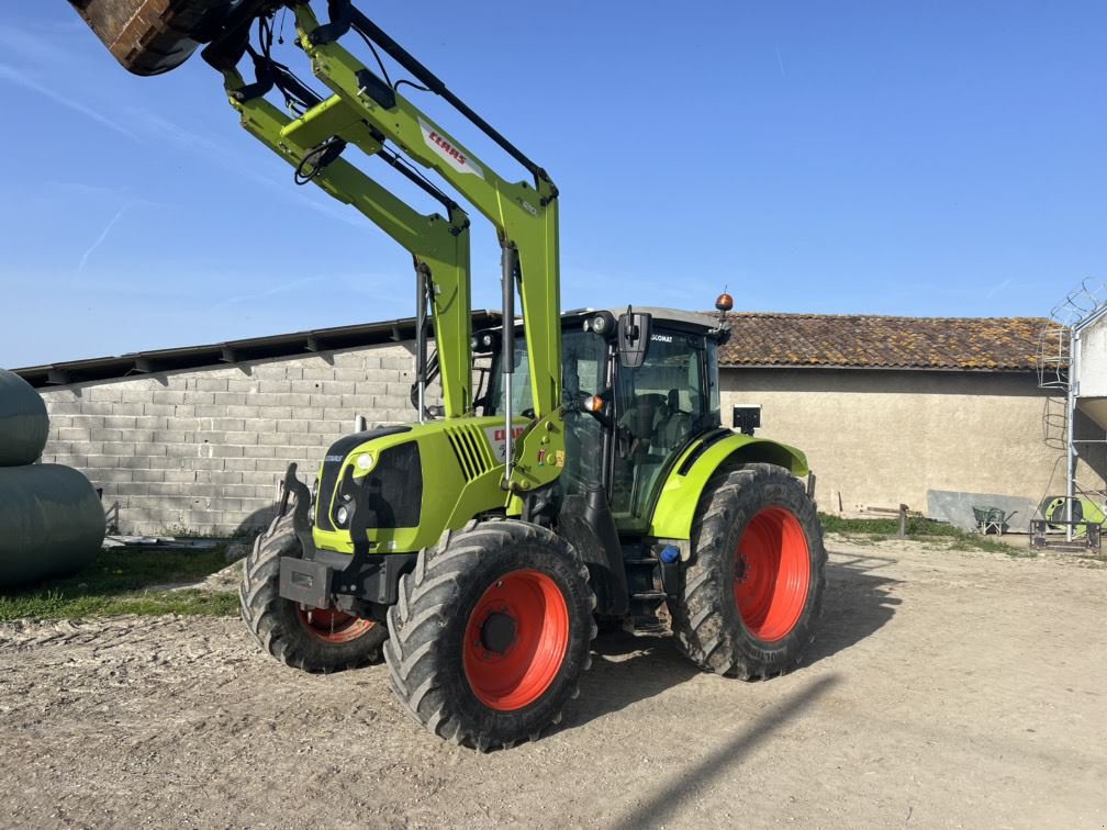 Traktor типа CLAAS ARION 450, Gebrauchtmaschine в Aubiet (Фотография 1)