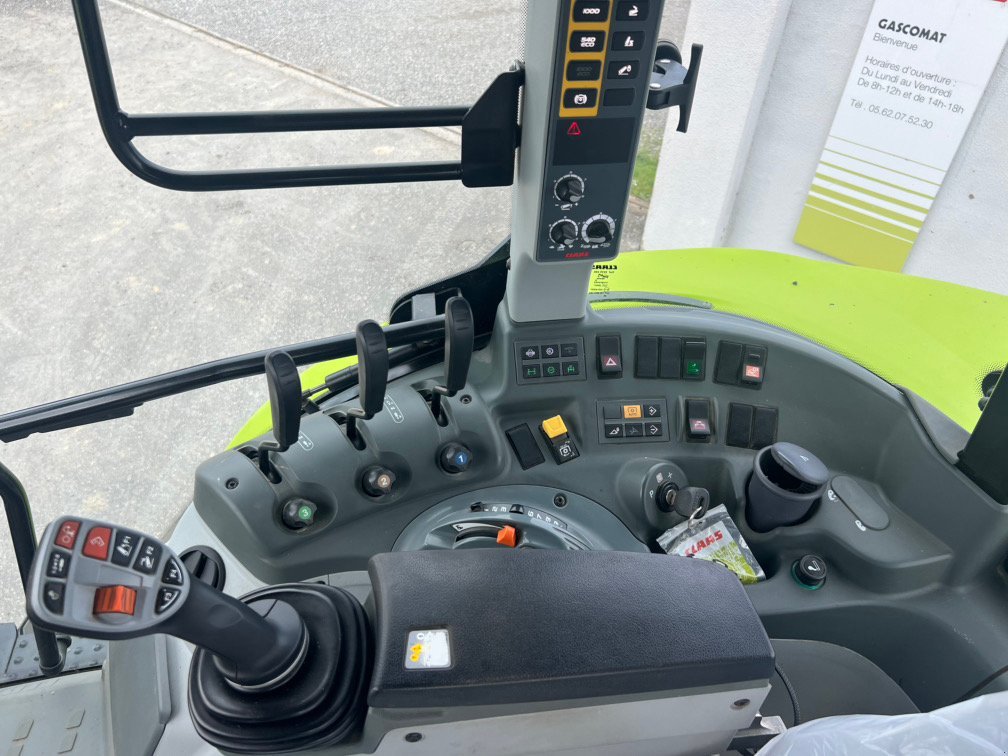 Traktor a típus CLAAS ARION 450, Gebrauchtmaschine ekkor: Aubiet (Kép 10)