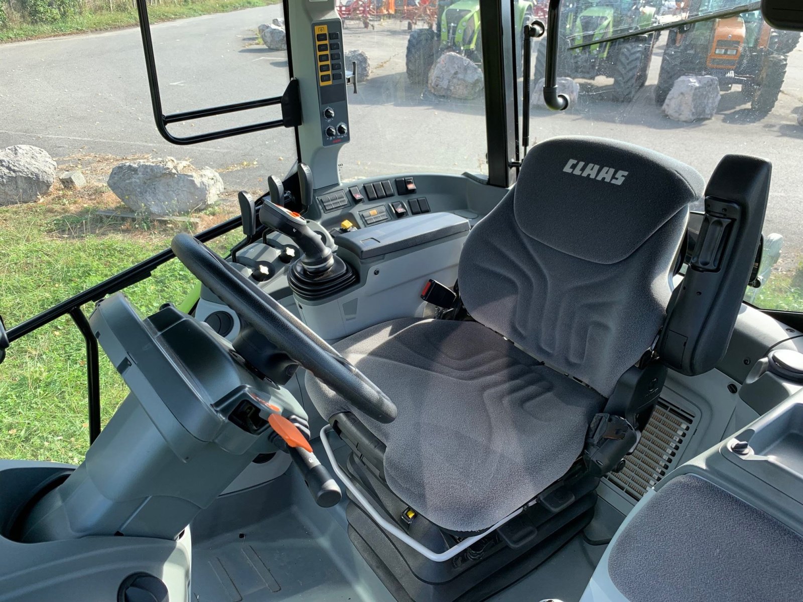 Traktor a típus CLAAS ARION 450, Gebrauchtmaschine ekkor: Aubiet (Kép 9)