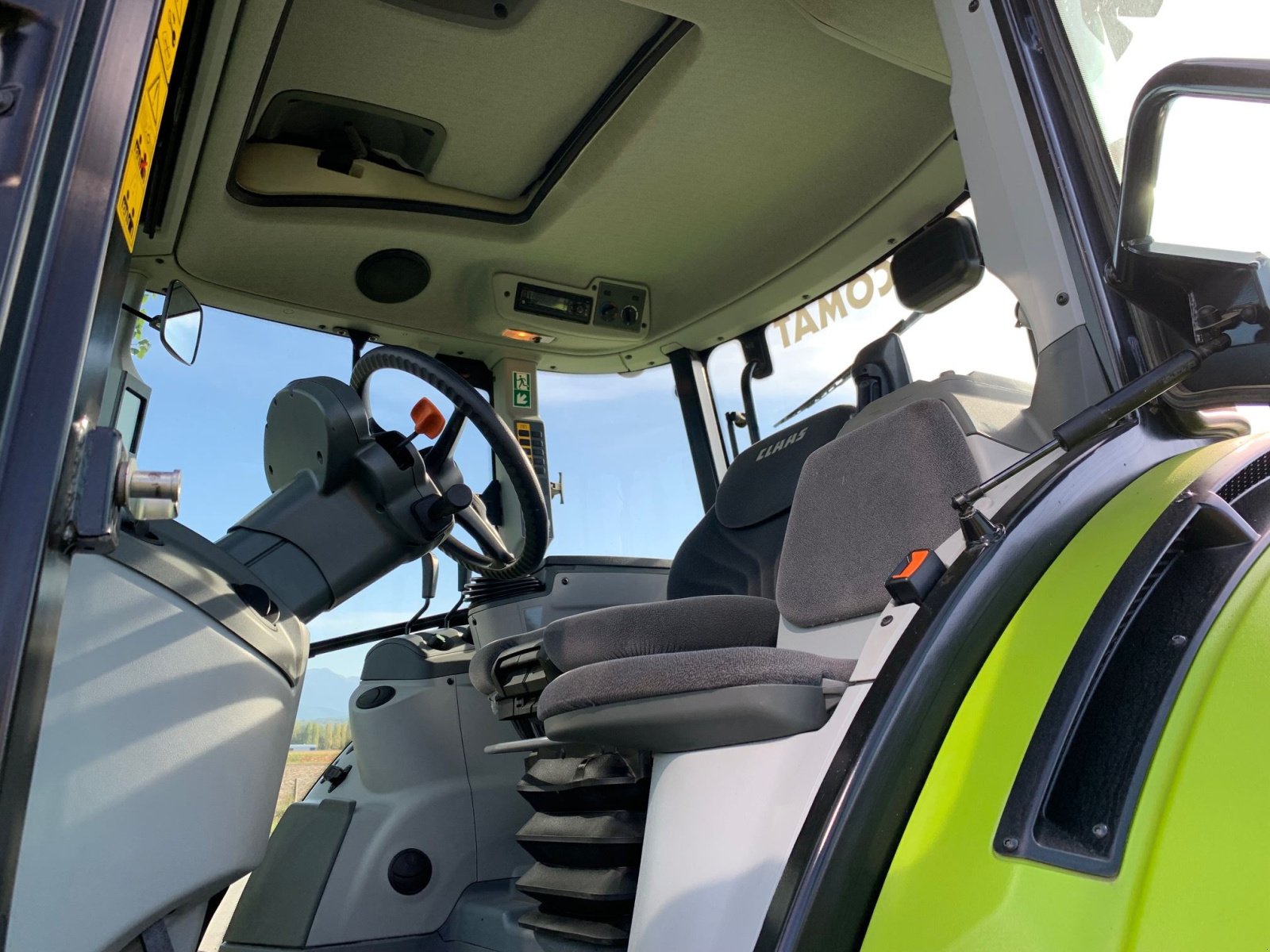 Traktor a típus CLAAS ARION 450, Gebrauchtmaschine ekkor: Aubiet (Kép 8)