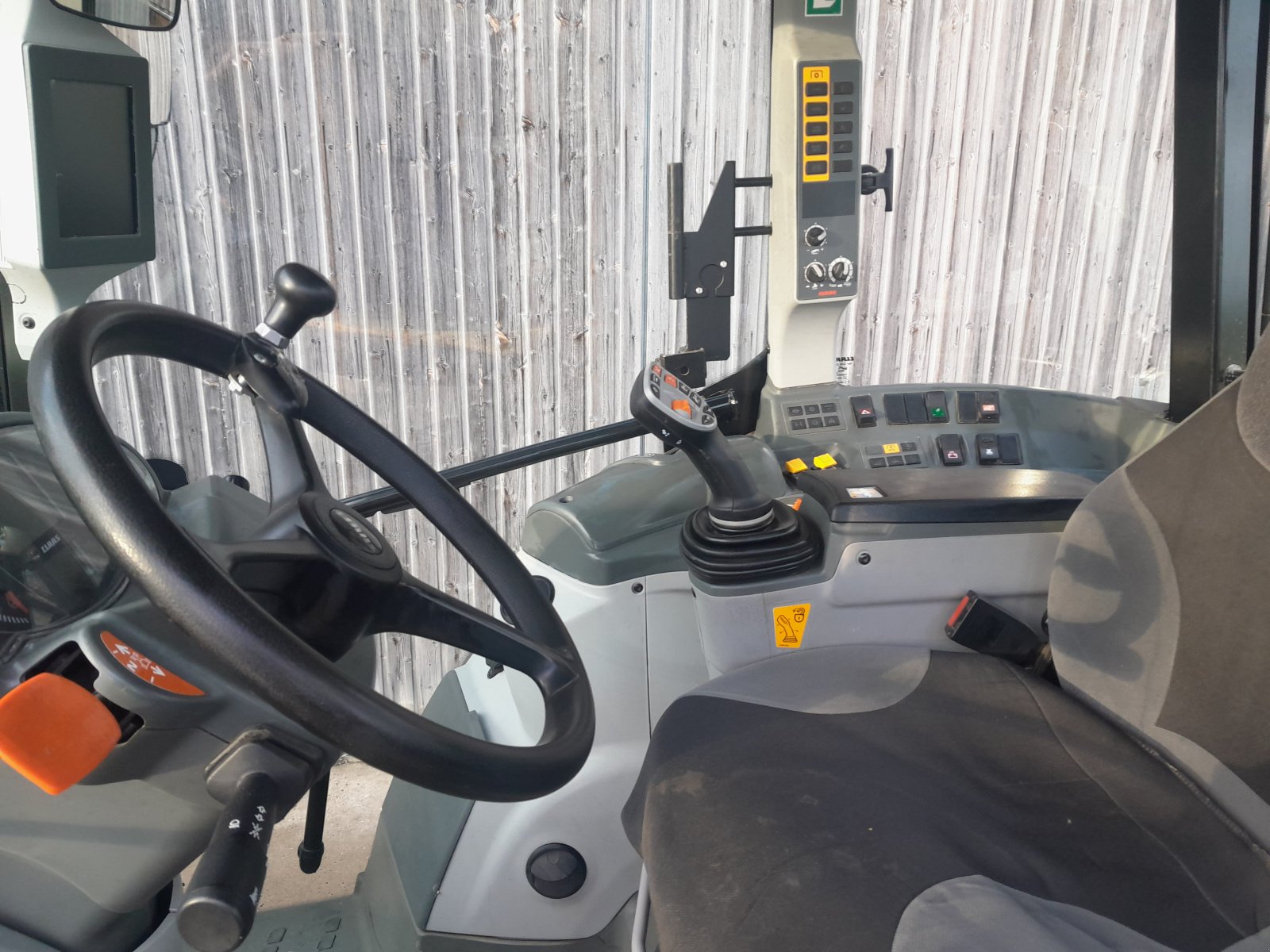 Traktor typu CLAAS Arion 460 CIS+ PANORAMIC, Gebrauchtmaschine v Hiltenfingen (Obrázek 6)