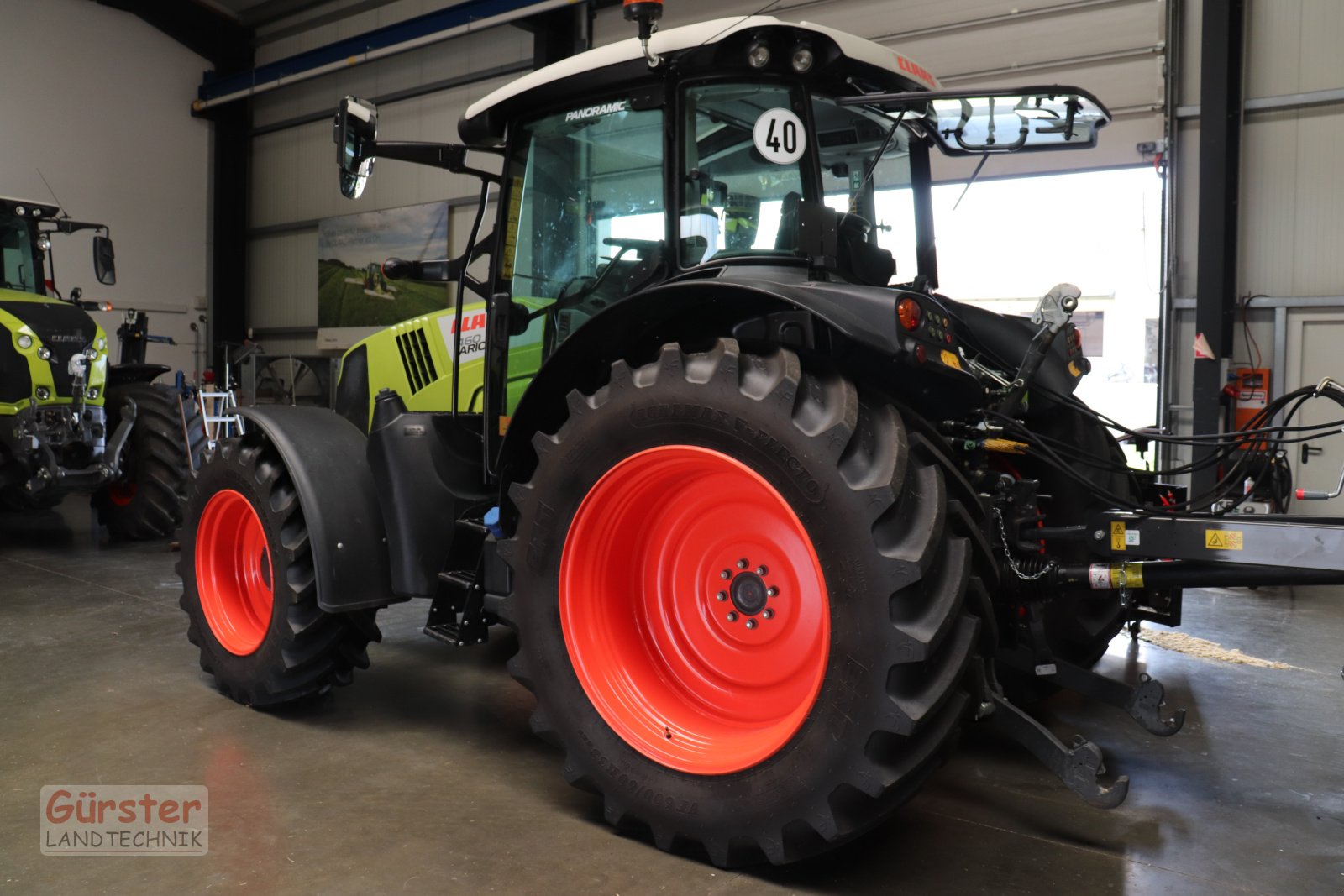 Traktor van het type CLAAS Arion 460 CIS, Gebrauchtmaschine in Mitterfels (Foto 2)