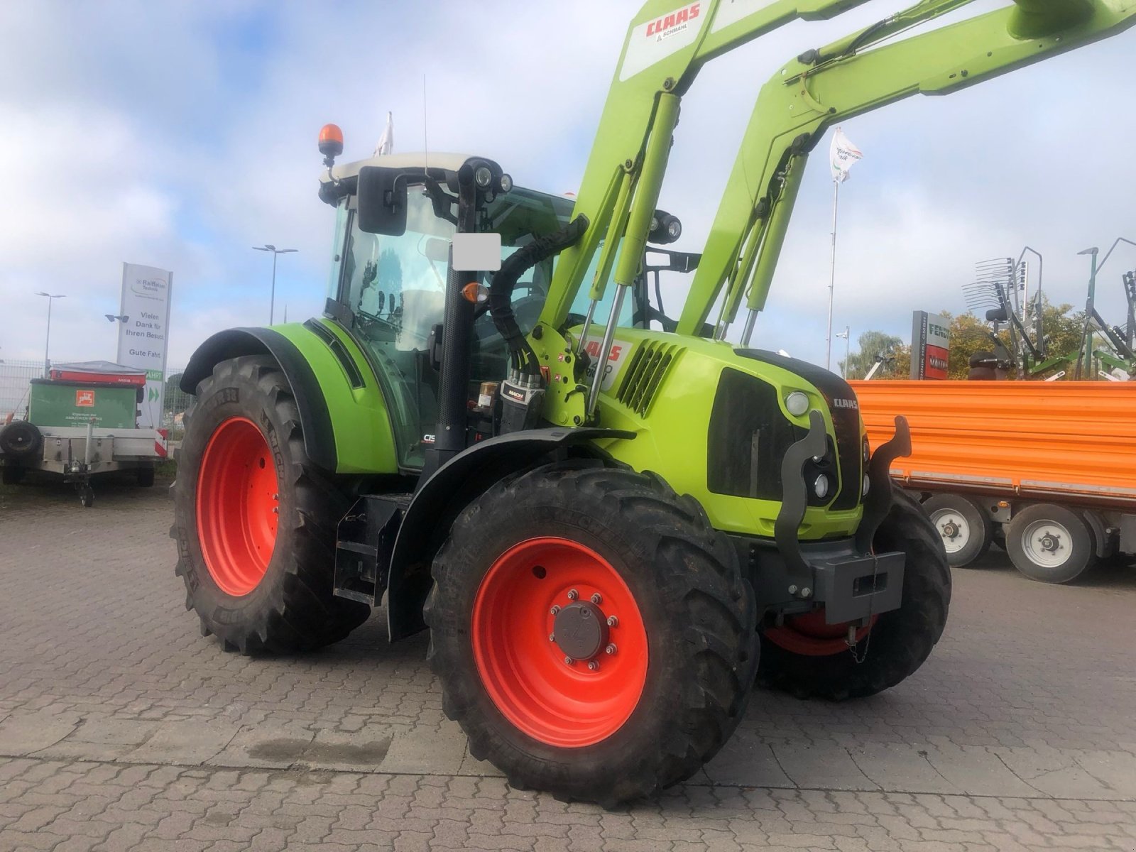 Traktor del tipo CLAAS Arion 460, Gebrauchtmaschine In Elmenhorst-Lanken (Immagine 1)