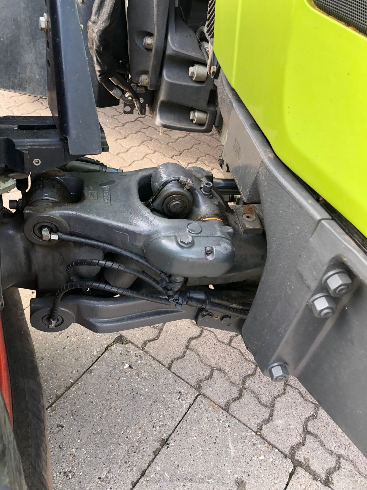 Traktor van het type CLAAS Arion 460, Gebrauchtmaschine in Elmenhorst-Lanken (Foto 6)