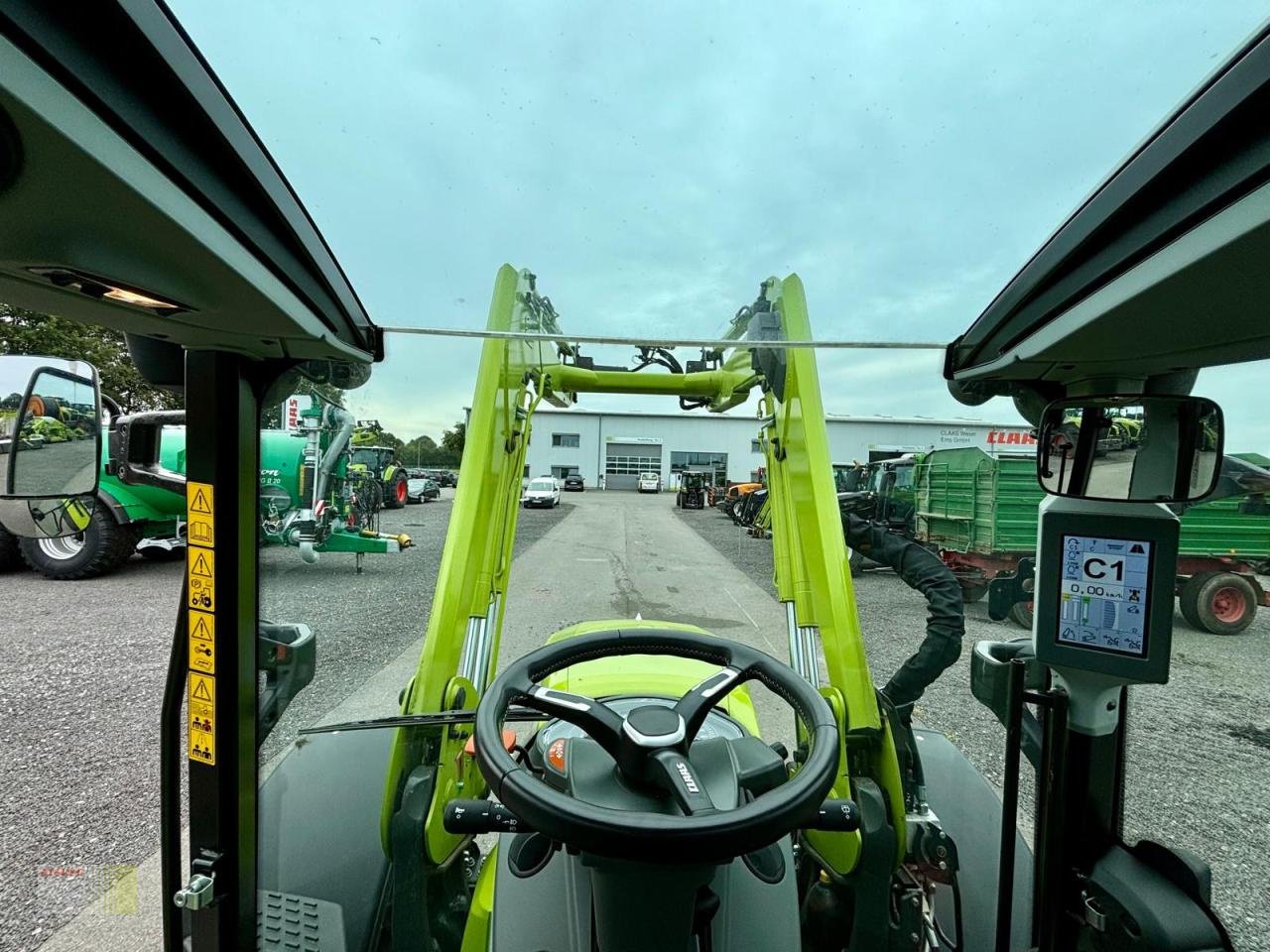 Traktor tipa CLAAS ARION 470 CIS+ PANORAMIC, Frontlader FL 120, FKH + FZW, Klima, Druckluft, nur 371 h !, Gebrauchtmaschine u Molbergen (Slika 18)