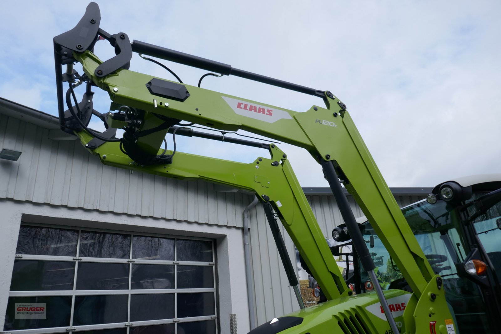 Traktor van het type CLAAS Arion 470 CIS Panoramic inkl. FL 120C, Gebrauchtmaschine in Dorfen (Foto 4)