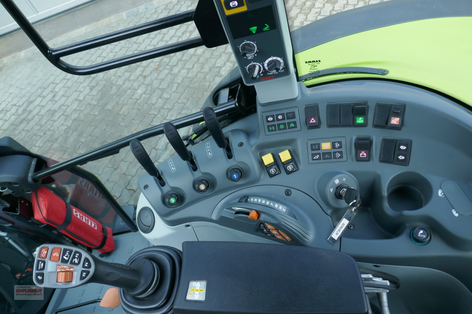 Traktor a típus CLAAS Arion 470 CIS Panoramic inkl. FL 120C, Gebrauchtmaschine ekkor: Dorfen (Kép 13)