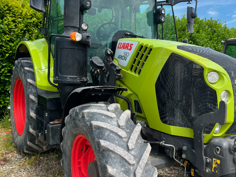 Traktor Türe ait CLAAS ARION 510 ADVANCE 18, Gebrauchtmaschine içinde ST CLEMENT DE LA PLACE (resim 1)