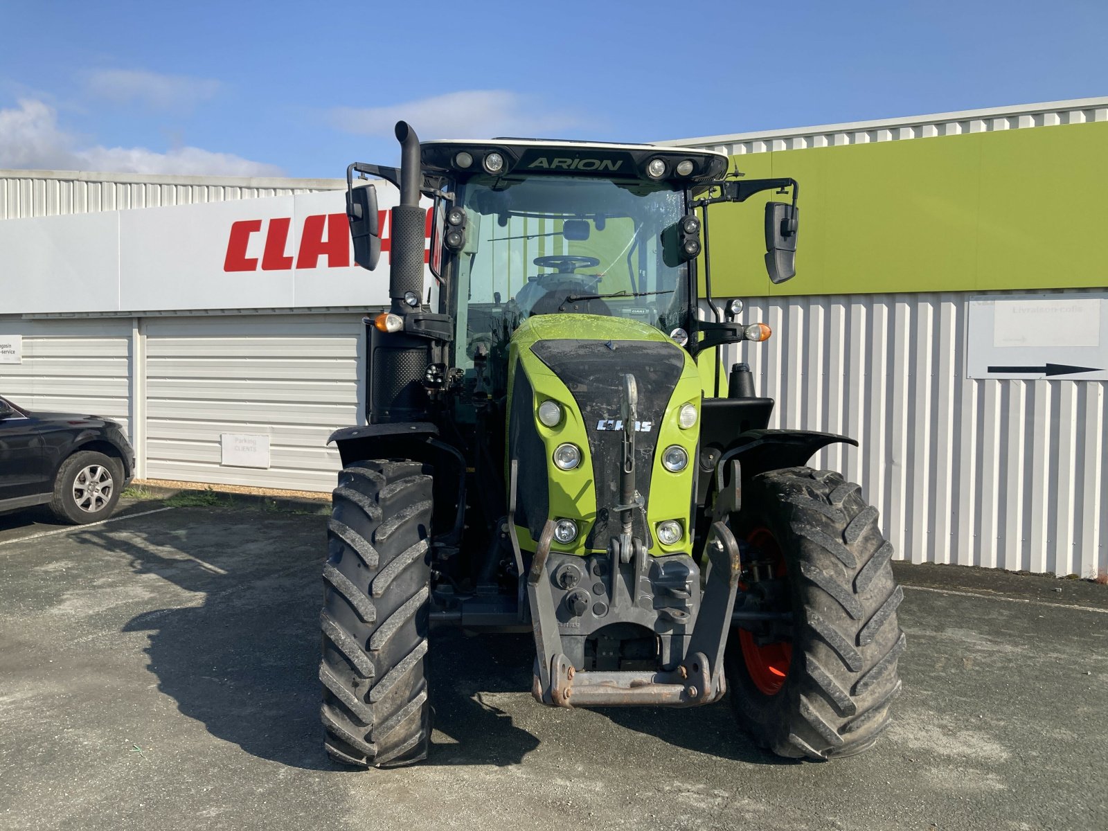 Traktor des Typs CLAAS ARION 510 ADVANCE CMATIC, Gebrauchtmaschine in ST CLEMENT DE LA PLACE (Bild 2)